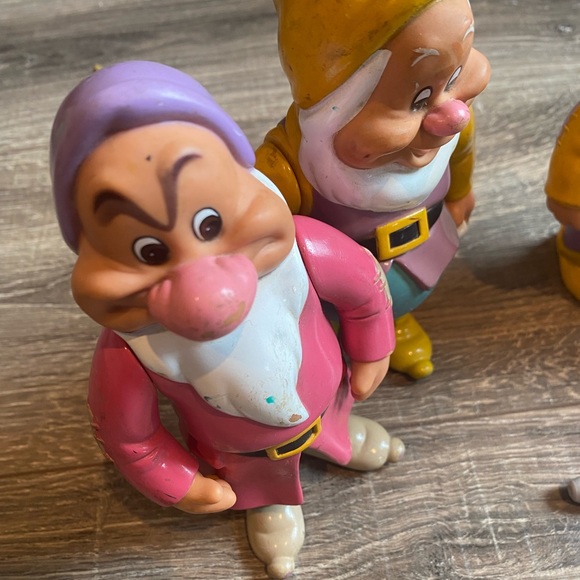 5 of the 7 Seven Dwarfs Toys from Snow White approximately 6 inches in height - Picture 6 of 6